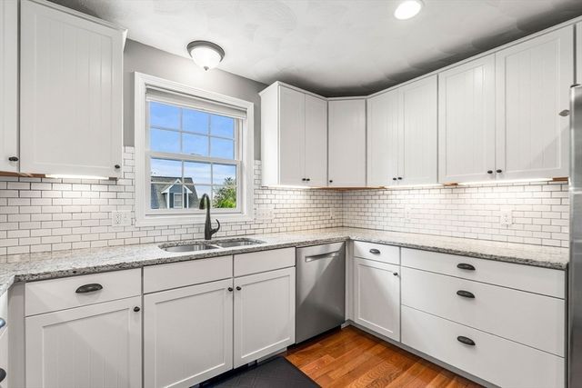 14 Greenlawn Ave, Salem, MA 01970
