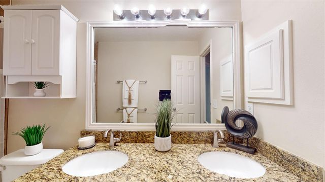 9507 Hanging Moss Trail, Houston, TX 77064