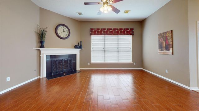 9507 Hanging Moss Trail, Houston, TX 77064