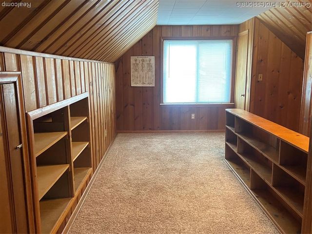 9555 Arcola Street, Livonia, MI 48150