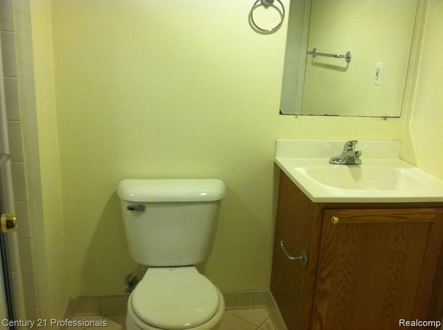 9555 Arcola Street, Livonia, MI 48150