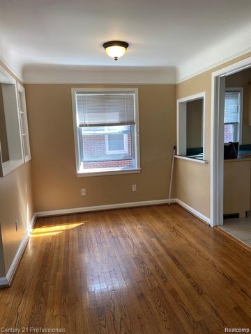 9555 Arcola Street, Livonia, MI 48150