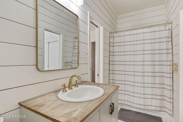 218 W Northern Avenue, Crowley, LA 70526