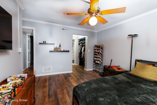 410 Mockingbird Valley Rd APT 11, Louisville, KY 40207