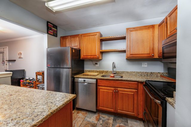 410 Mockingbird Valley Rd APT 11, Louisville, KY 40207