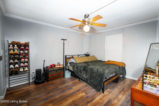 410 Mockingbird Valley Rd APT 11, Louisville, KY 40207