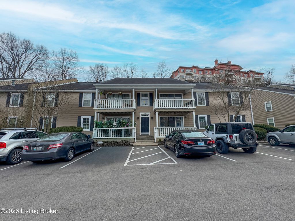 410 Mockingbird Valley Rd APT 11, Louisville, KY 40207