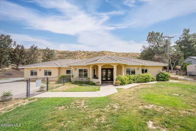 9115 Elizabeth Lake Road, Leona Valley, CA 93551