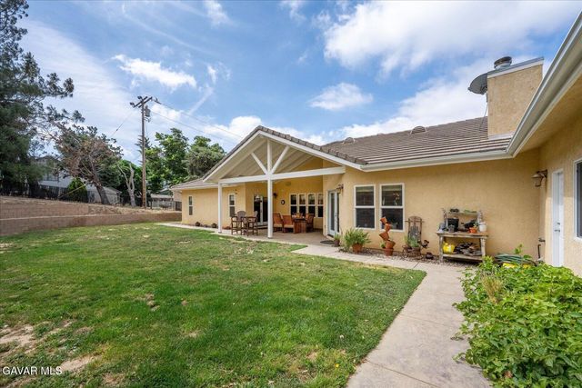 9115 Elizabeth Lake Road, Leona Valley, CA 93551