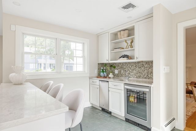 57 Douglas Rd, Needham, MA 02492