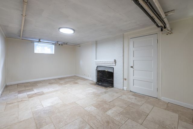 57 Douglas Rd, Needham, MA 02492