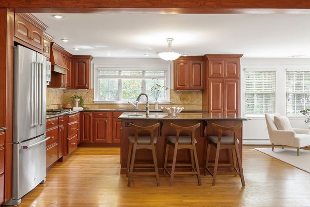 57 Douglas Rd, Needham, MA 02492