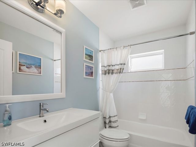 2026 Terrazzo LN, Naples, FL 34104