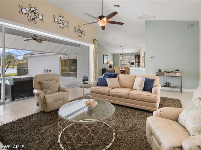 2026 Terrazzo LN, Naples, FL 34104