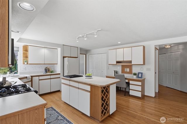 2426 SE Celebrity Court, Port Orchard, WA 98367