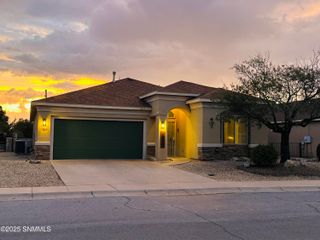 5833 Coyote Flats Street, Las Cruces, NM 88012
