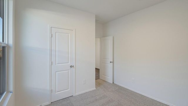 169 B HARRISON XING, Uhland, TX 78640