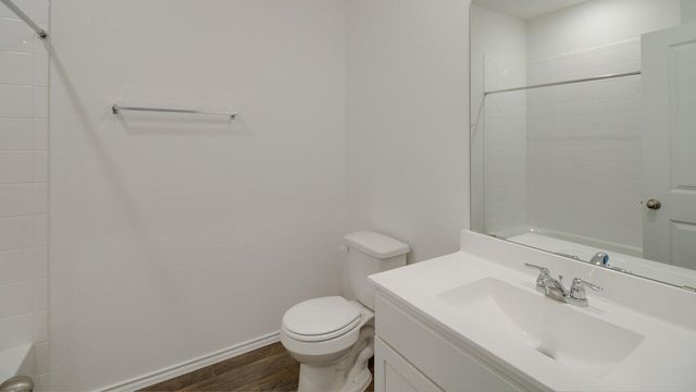 169 B HARRISON XING, Uhland, TX 78640