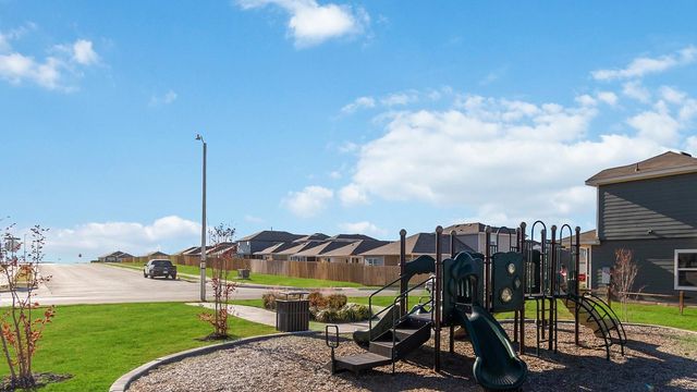 169 B HARRISON XING, Uhland, TX 78640