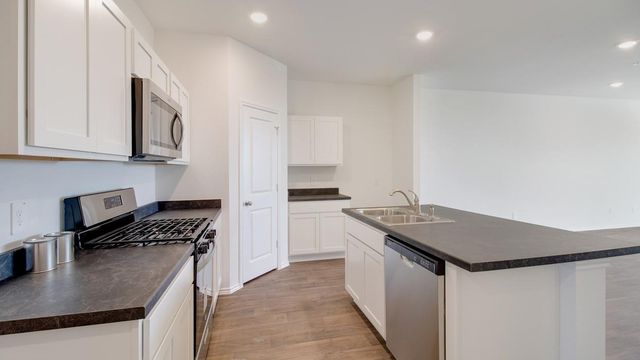 169 B HARRISON XING, Uhland, TX 78640