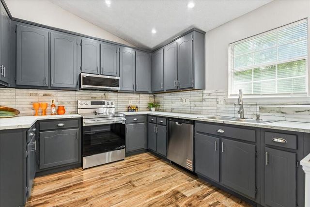 5604 Rockingwood Lane, Atlanta, GA 30349