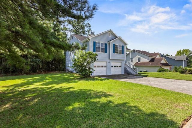5604 Rockingwood Lane, Atlanta, GA 30349