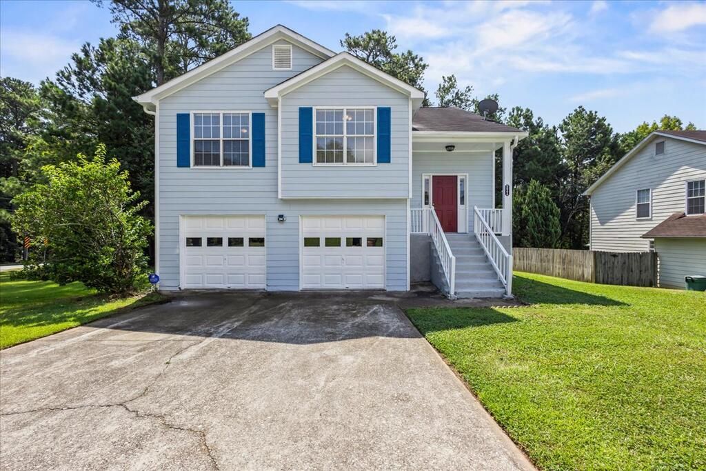 5604 Rockingwood Lane, Atlanta, GA 30349