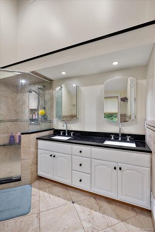 4700 Botany Glen, Commerce Twp, MI 48382