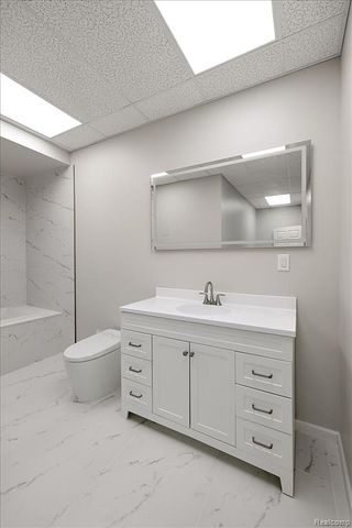 4700 Botany Glen, Commerce Twp, MI 48382