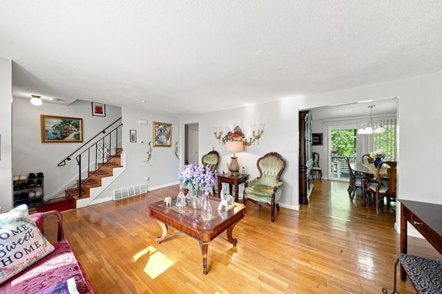 75 Mark Ter 75, Randolph, MA 02368