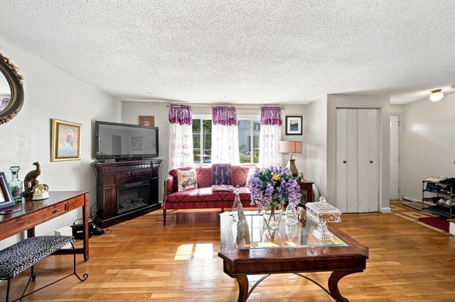 75 Mark Ter 75, Randolph, MA 02368