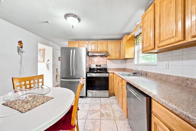 75 Mark Ter 75, Randolph, MA 02368