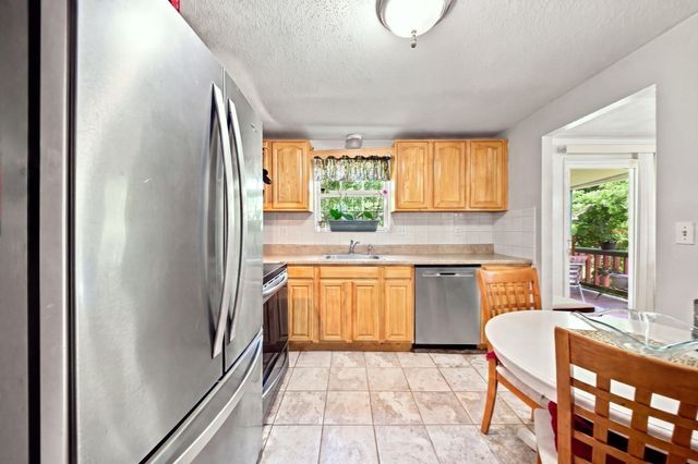 75 Mark Ter 75, Randolph, MA 02368