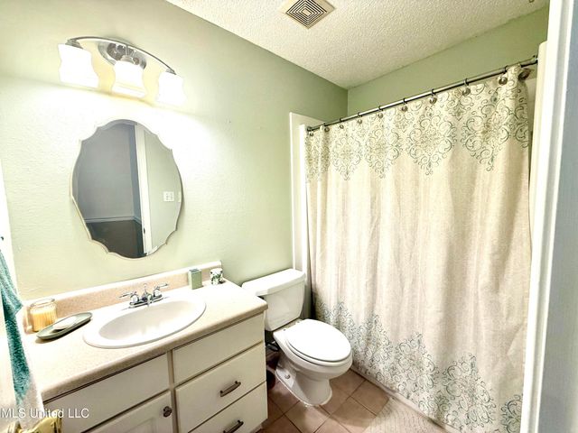 2006 Eden Street, Pascagoula, MS 39581