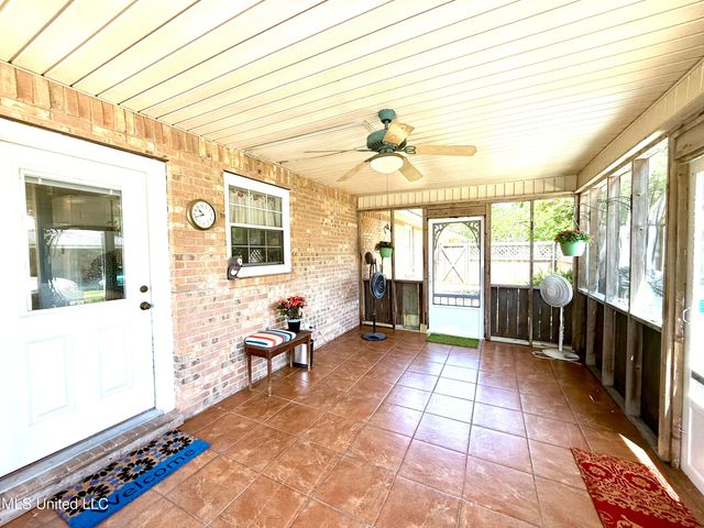 2006 Eden Street, Pascagoula, MS 39581