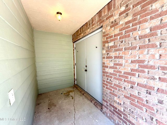 2006 Eden Street, Pascagoula, MS 39581