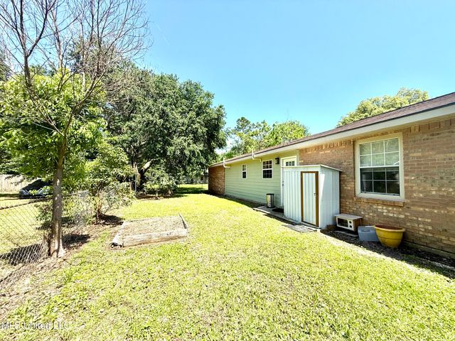 2006 Eden Street, Pascagoula, MS 39581