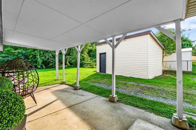 1404 Denim Road, Greensboro, NC 27405
