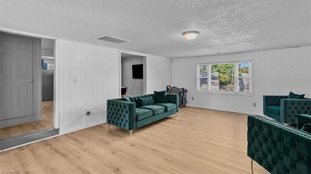 1404 Denim Road, Greensboro, NC 27405