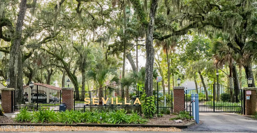 1820 SEVILLA Boulevard, 310, Atlantic Beach, FL 32233