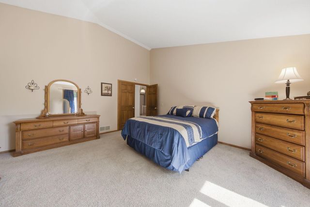 650 Bridle Ridge Road, Eagan, MN 55123
