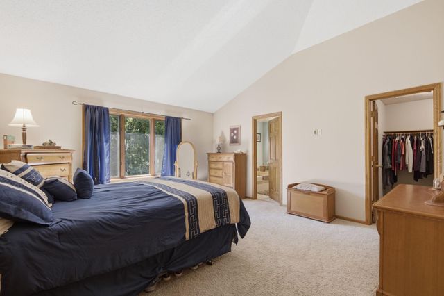 650 Bridle Ridge Road, Eagan, MN 55123