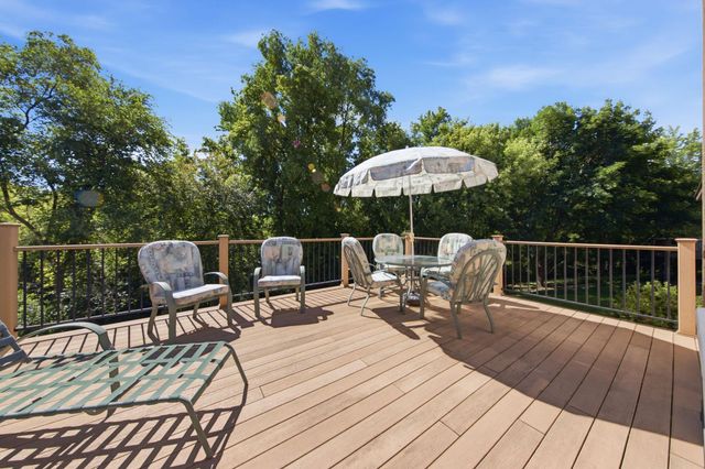 650 Bridle Ridge Road, Eagan, MN 55123