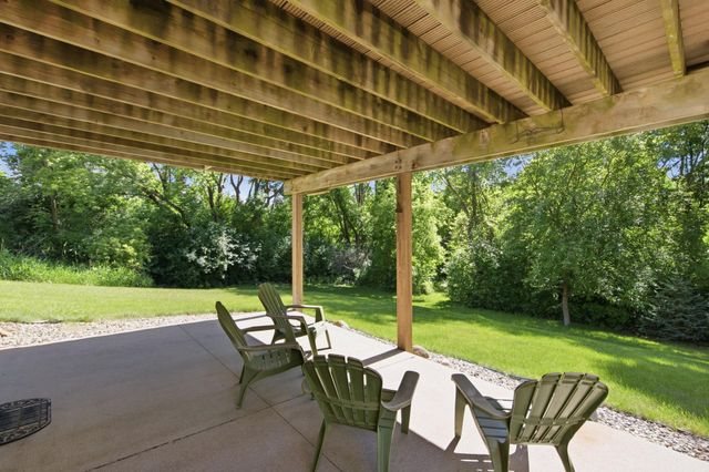 650 Bridle Ridge Road, Eagan, MN 55123