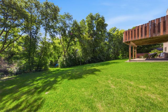 650 Bridle Ridge Road, Eagan, MN 55123
