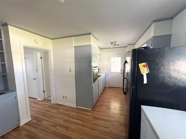 725 E 6th Street, Baird, TX 79504