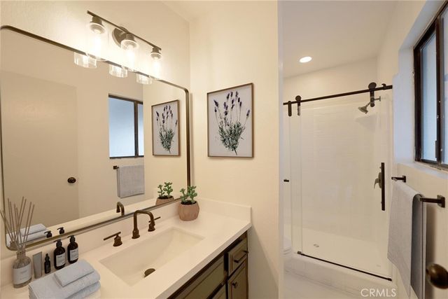 15650 Pohez, Apple Valley, CA 92307