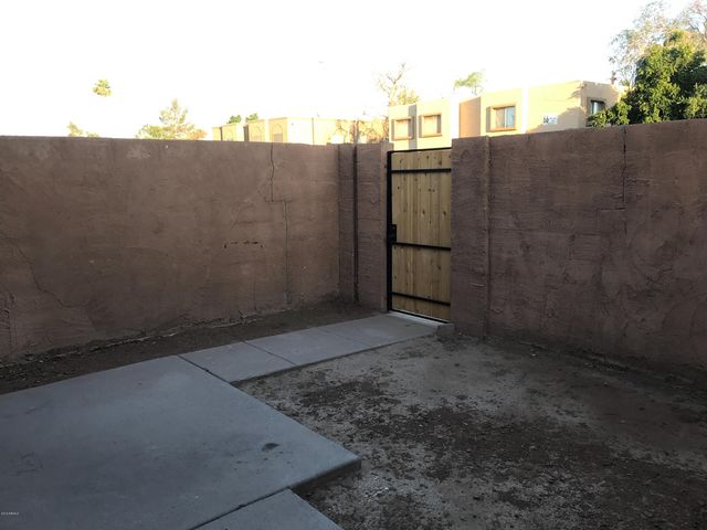 4410 E Pueblo Avenue, Phoenix, AZ 85040