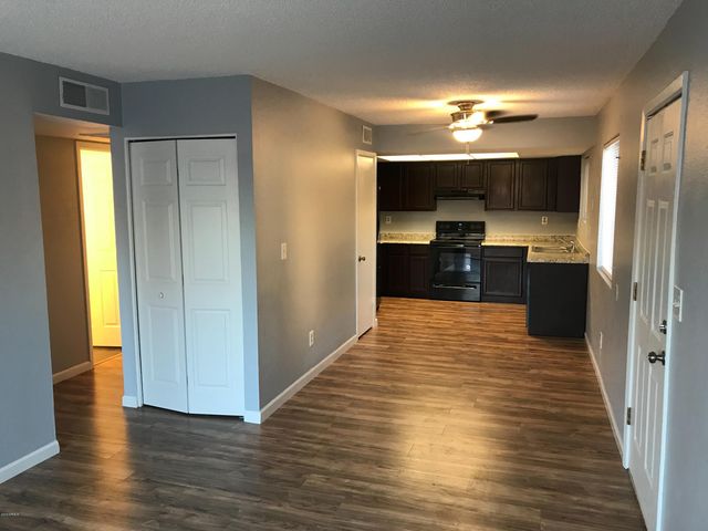 4410 E Pueblo Avenue, Phoenix, AZ 85040