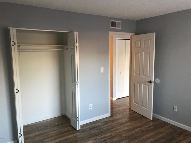 4410 E Pueblo Avenue, Phoenix, AZ 85040